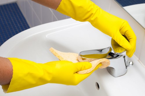 Detailed cleaning support in Hounslow for kitchens and bathrooms